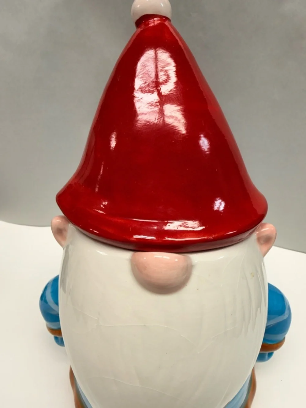 Holiday Time glossy ceramic